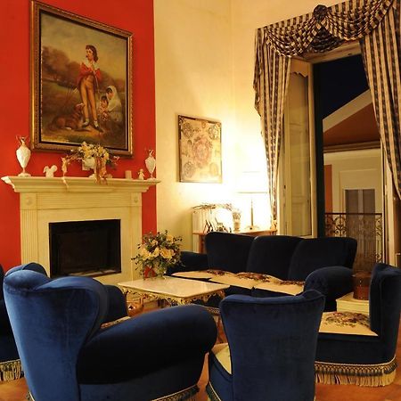 Residenza D'Oria B&B ฟอจเจีย ภายนอก รูปภาพ