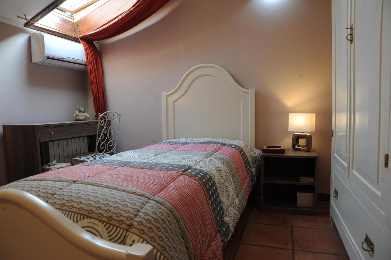 Residenza D'Oria B&B ฟอจเจีย ภายนอก รูปภาพ