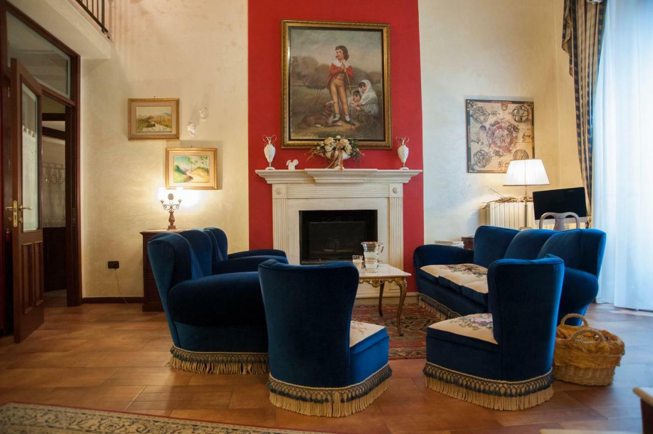 Residenza D'Oria B&B ฟอจเจีย ภายนอก รูปภาพ