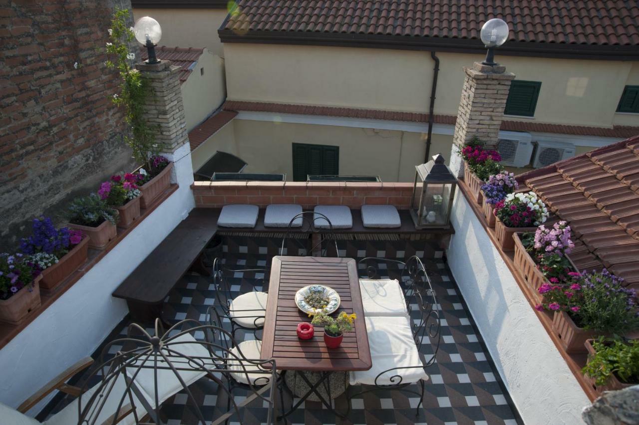 Residenza D'Oria B&B ฟอจเจีย ภายนอก รูปภาพ