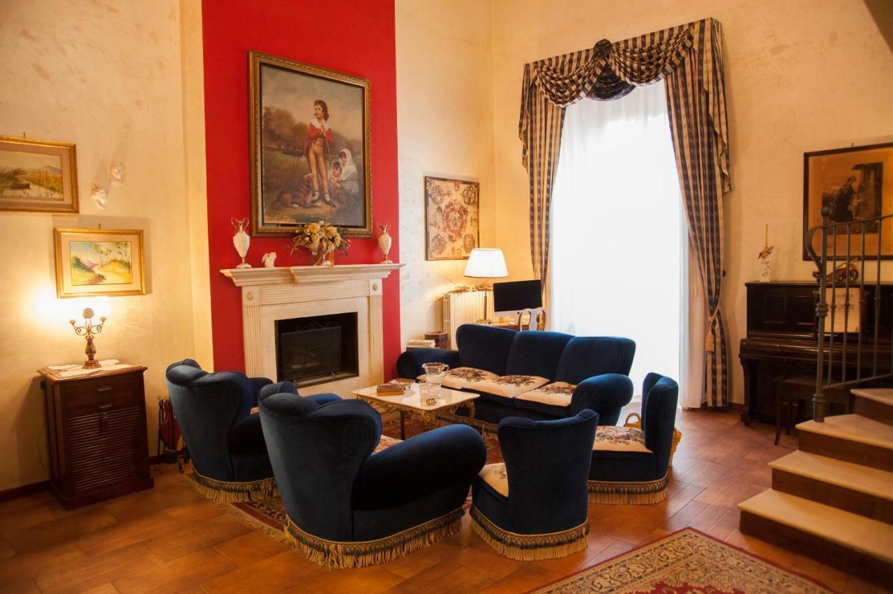 Residenza D'Oria B&B ฟอจเจีย ภายนอก รูปภาพ
